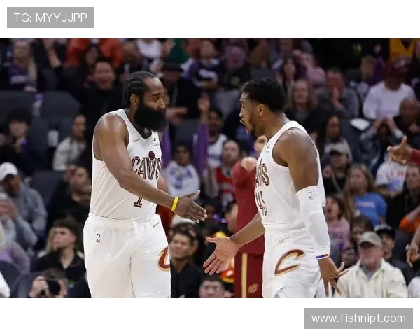 骑士胜活塞施罗德三人合砍55分哈登低迷